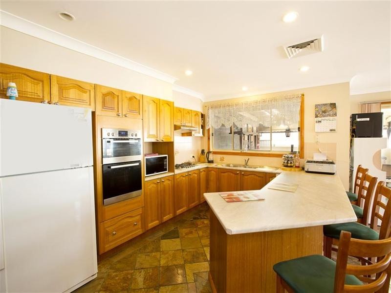 14 Prunus Close, Glenmore Park NSW 2745