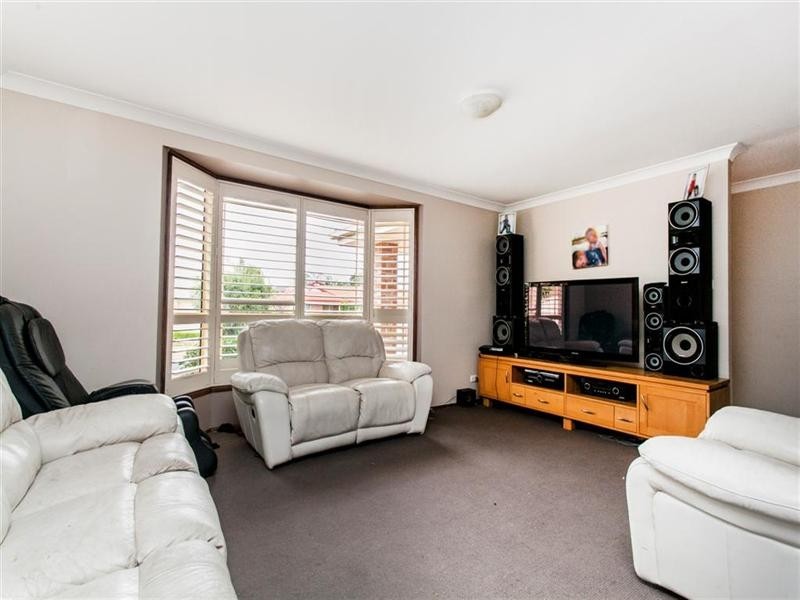 13 Kiber Drive, Glenmore Park NSW 2745