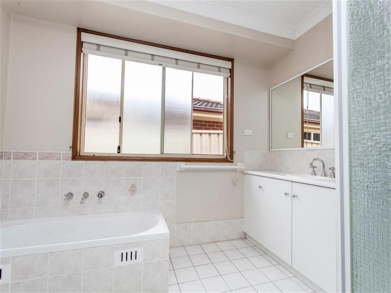 13 Kiber Drive, Glenmore Park NSW 2745