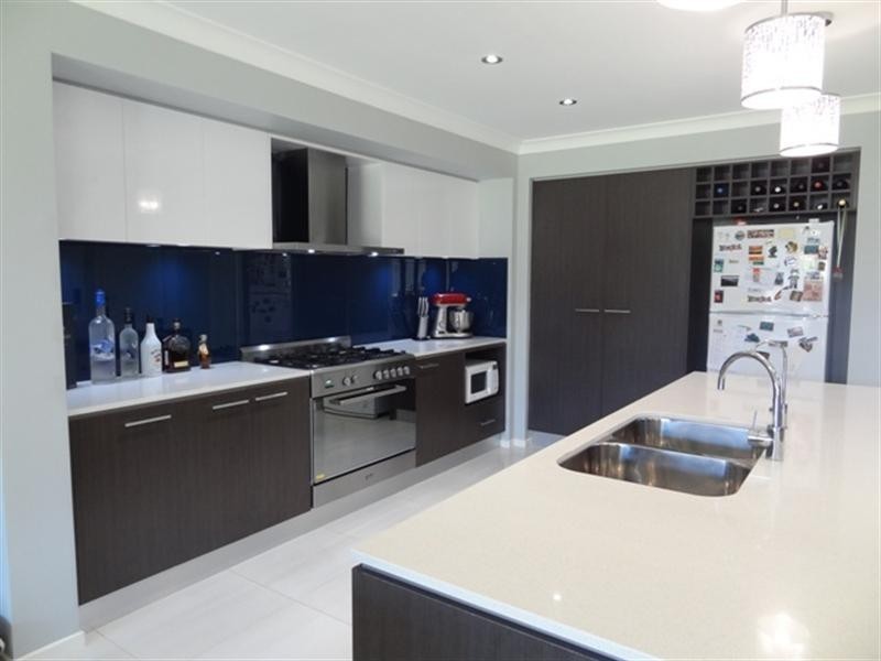 14 Foothills Terrace, Glenmore Park NSW 2745