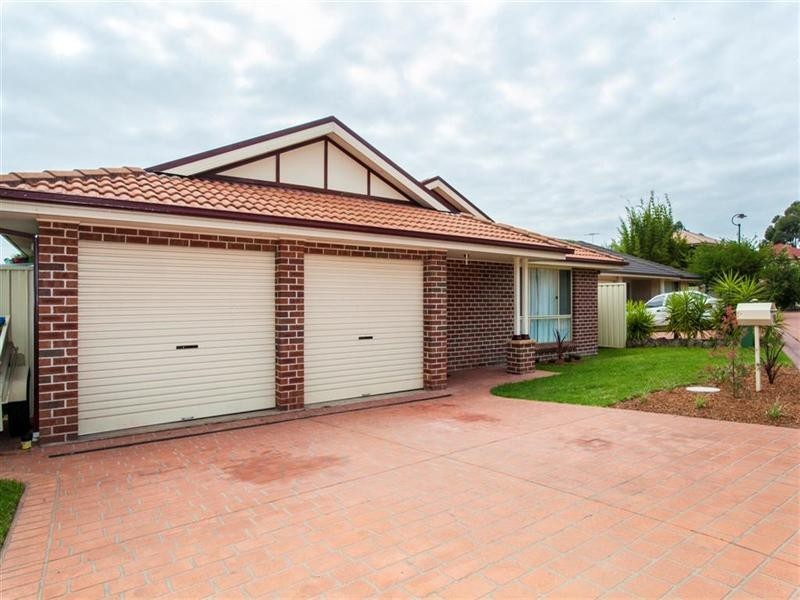 18/103-111 The Lakes Drive, Glenmore Park NSW 2745