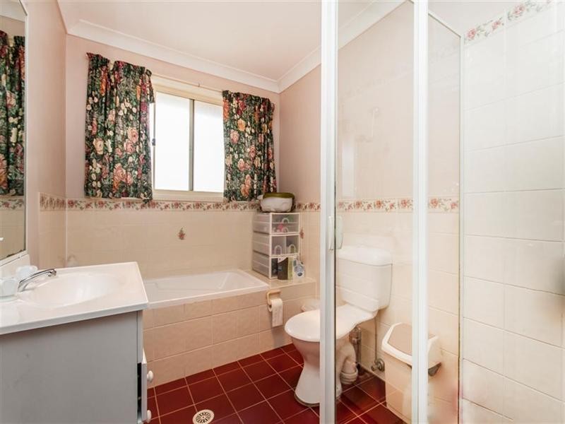 18/103-111 The Lakes Drive, Glenmore Park NSW 2745