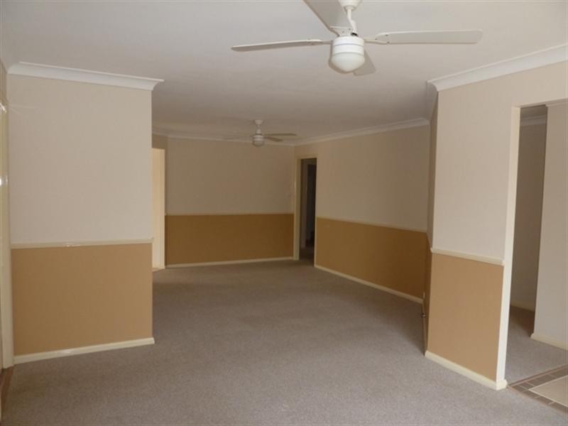 8 Coco Drive, Glenmore Park NSW 2745