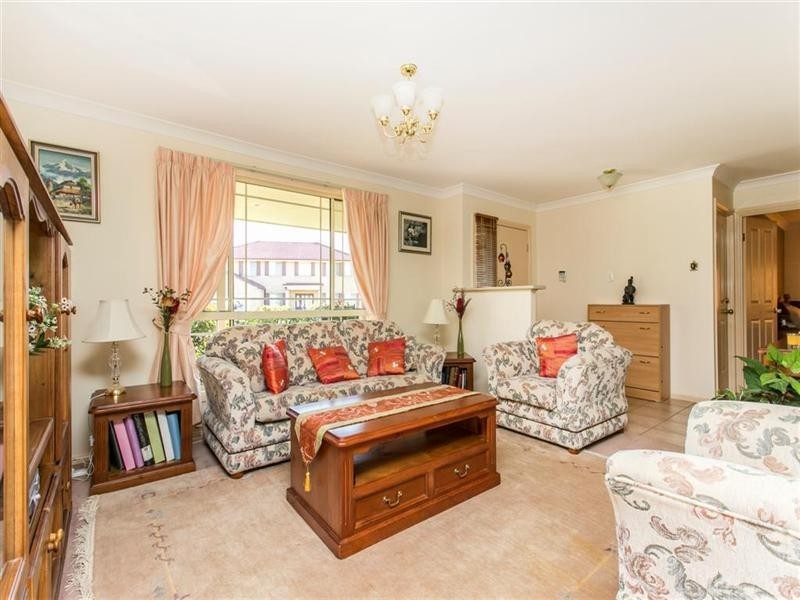 11 Butcherbird Place, Glenmore Park NSW 2745