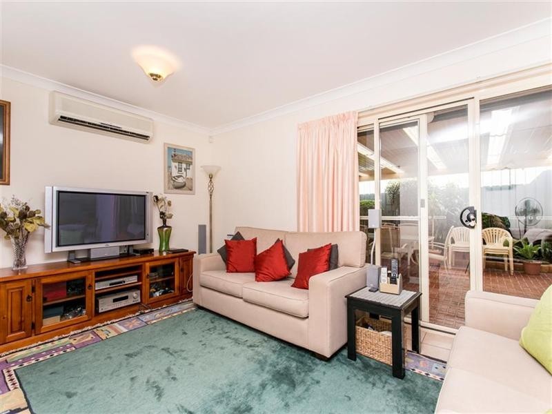 11 Butcherbird Place, Glenmore Park NSW 2745