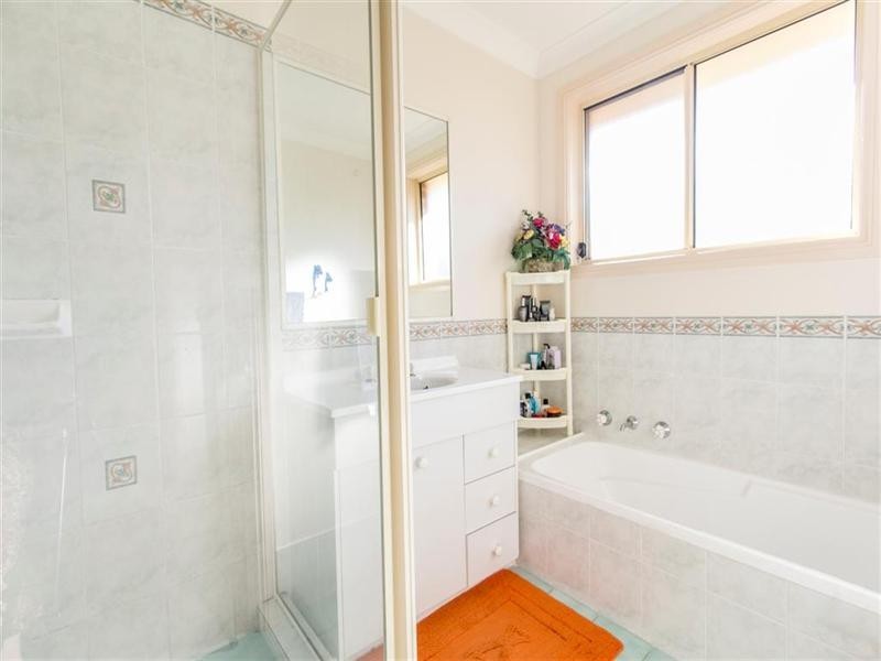 11 Butcherbird Place, Glenmore Park NSW 2745