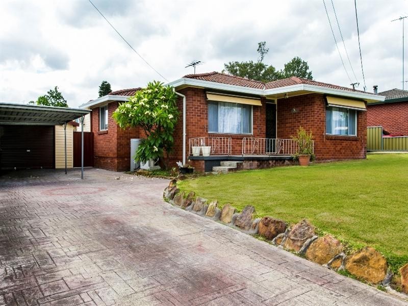 2 Rule Street, Cambridge Park NSW 2747