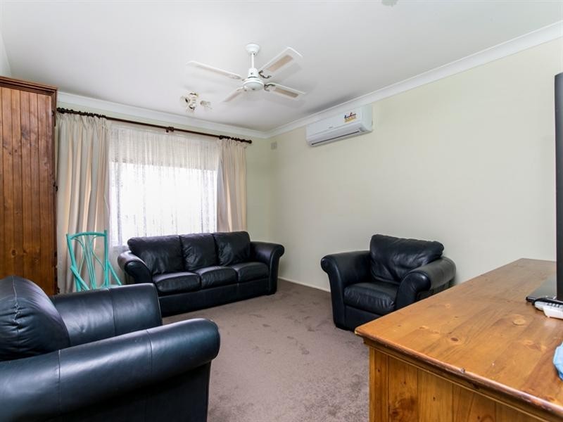 2 Rule Street, Cambridge Park NSW 2747