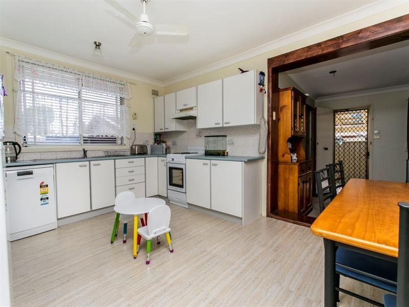 2 Rule Street, Cambridge Park NSW 2747