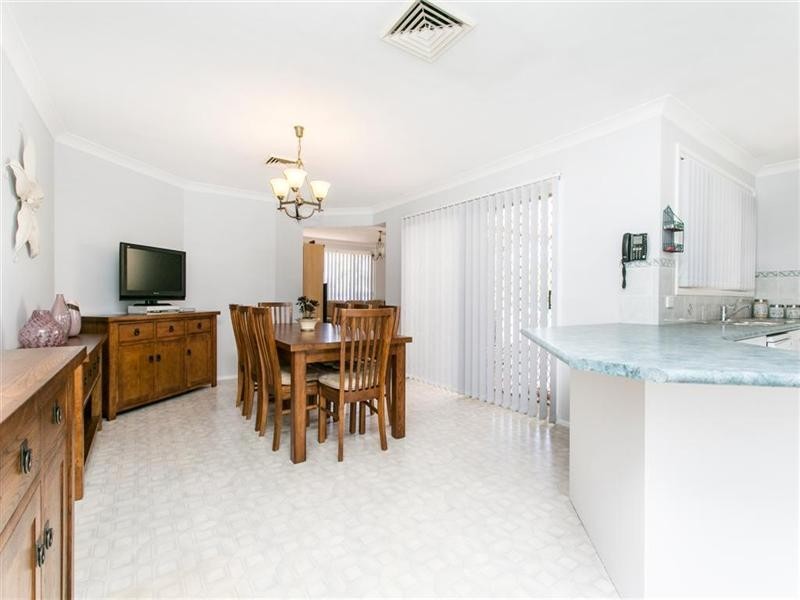 9 Kylie Tennant Close, Glenmore Park NSW 2745