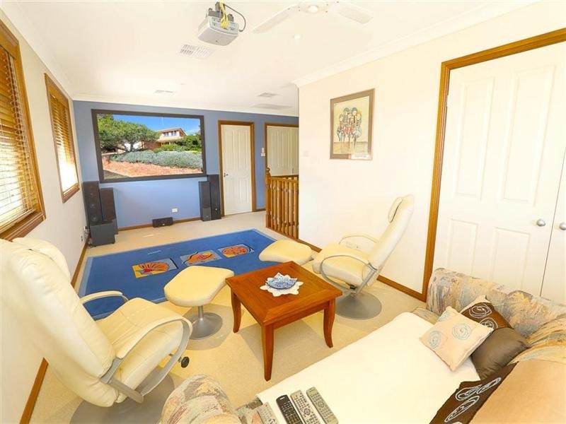 1 Huntingdale Drive, Glenmore Park NSW 2745