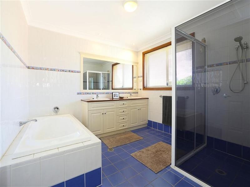 1 Huntingdale Drive, Glenmore Park NSW 2745