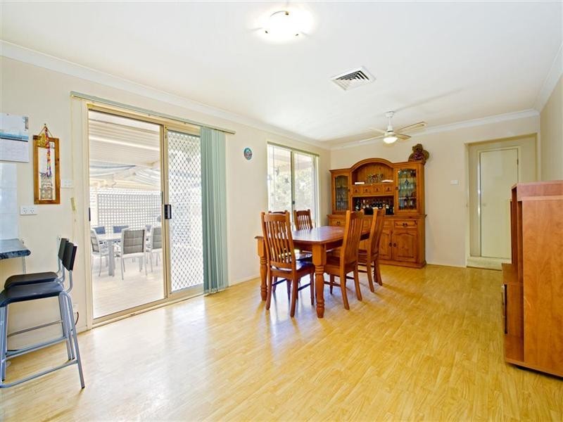 2 Binnit Place, Glenmore Park NSW 2745