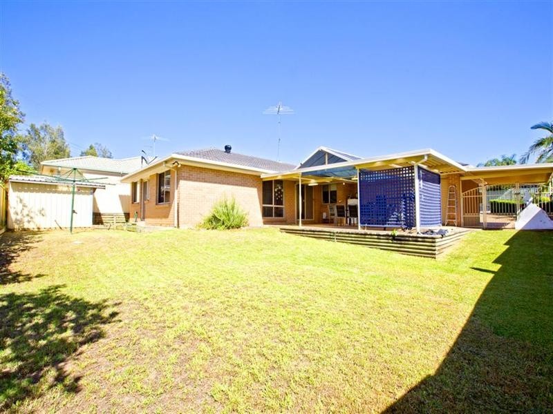 2 Binnit Place, Glenmore Park NSW 2745