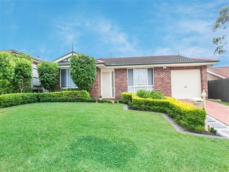 11 Pardalote Place, Glenmore Park NSW 2745