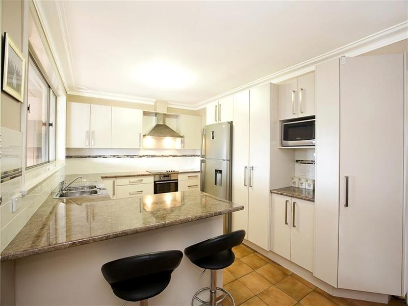 9 Wiles Place, Cambridge Park NSW 2747