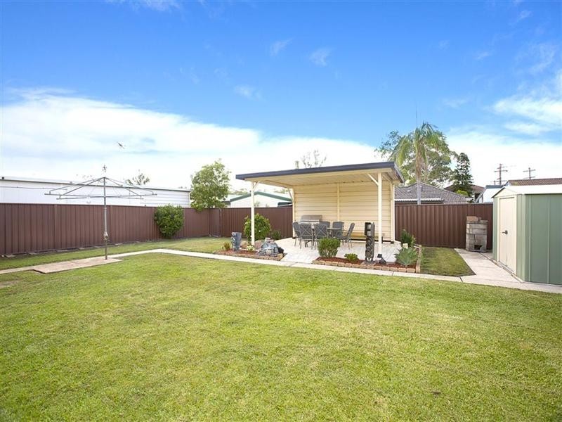 9 Wiles Place, Cambridge Park NSW 2747