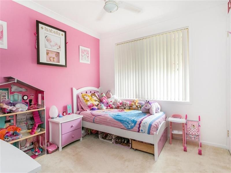 23 Ballybunnion Terrace, Glenmore Park NSW 2745