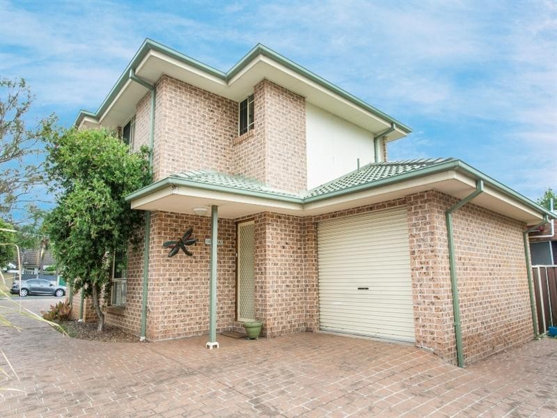 1/52 Barker Street, Cambridge Park NSW 2747