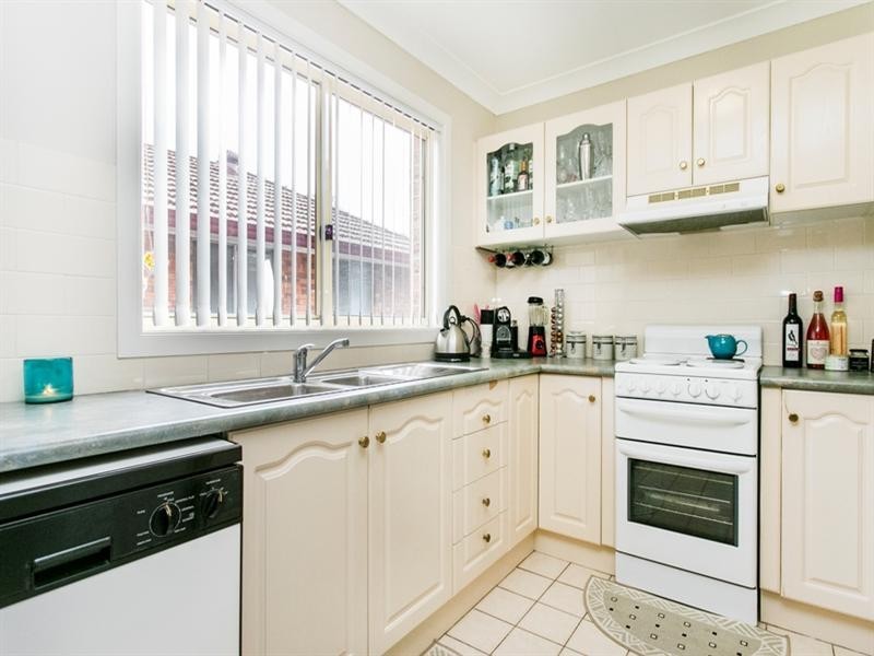 1/52 Barker Street, Cambridge Park NSW 2747