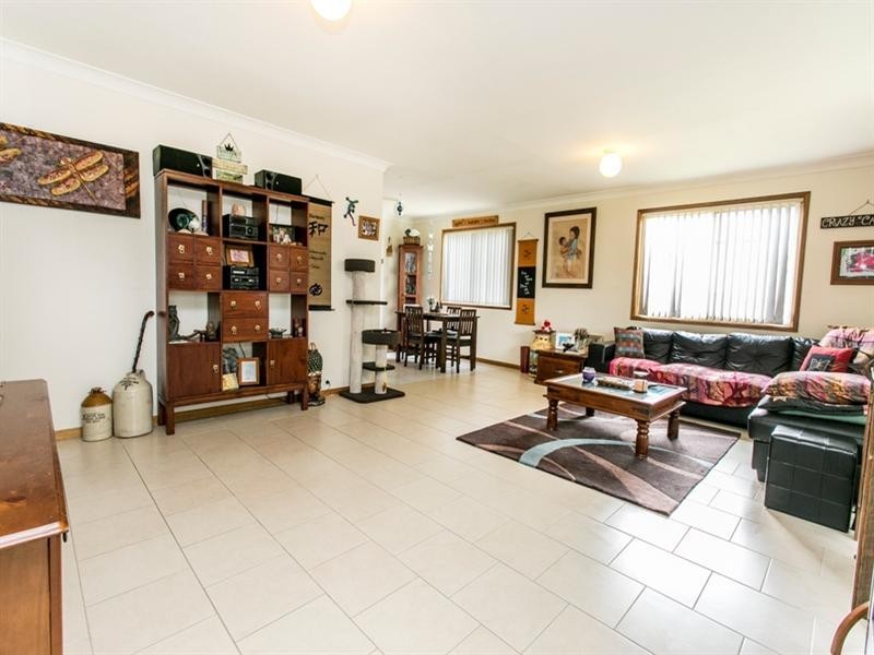 2/42 Lincoln Drive, Cambridge Park NSW 2747
