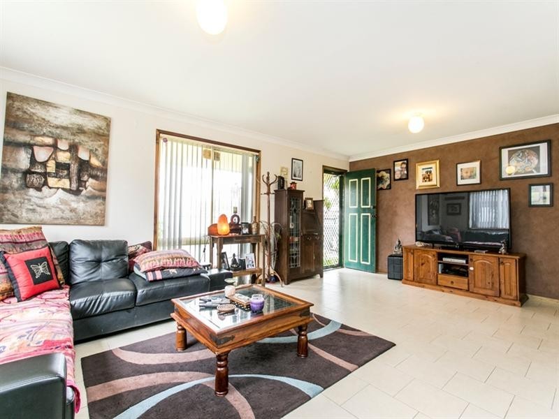 2/42 Lincoln Drive, Cambridge Park NSW 2747