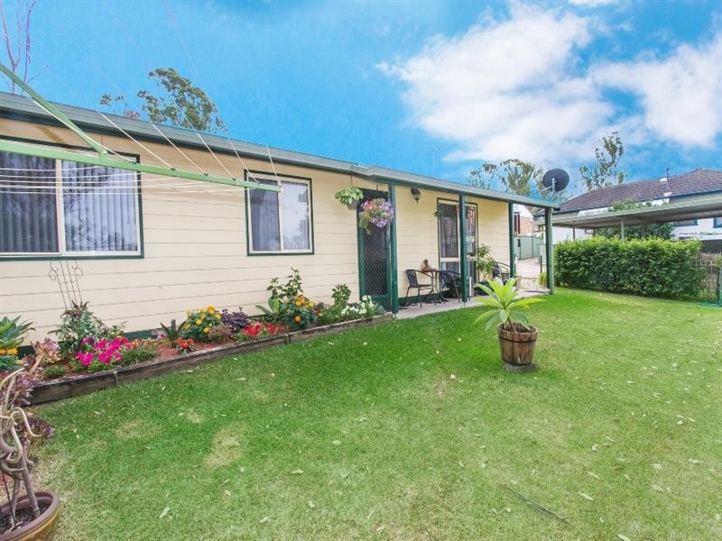 2/42 Lincoln Drive, Cambridge Park NSW 2747