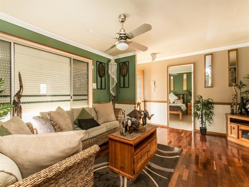 24 Dampier Avenue, Werrington County NSW 2747