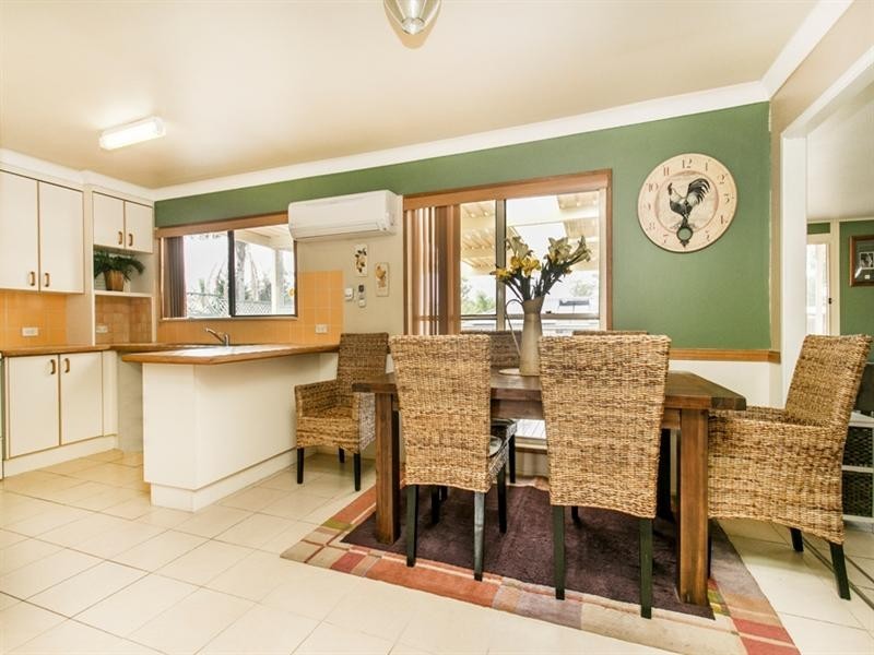 24 Dampier Avenue, Werrington County NSW 2747