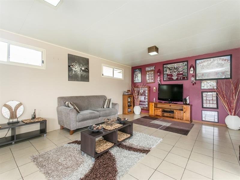 24 Dampier Avenue, Werrington County NSW 2747