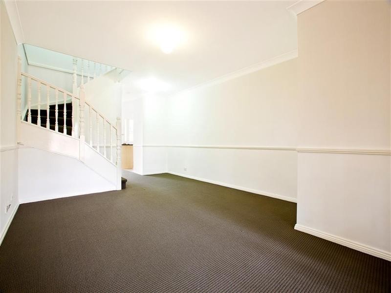 3/1 Dutton Place, Glenmore Park NSW 2745