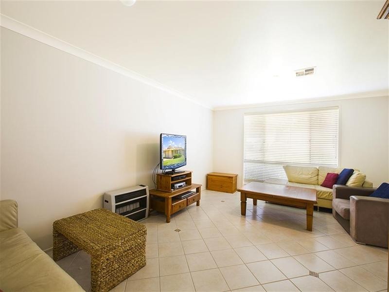 18 Condor Place, Glenmore Park NSW 2745