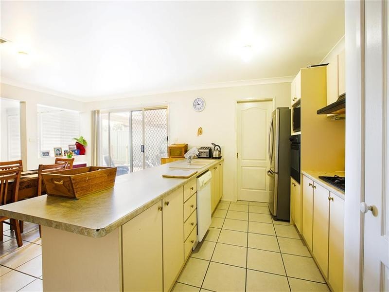 18 Condor Place, Glenmore Park NSW 2745