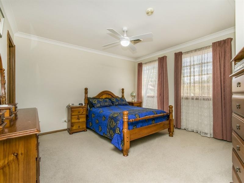 2 Eliza Place, Glenmore Park NSW 2745