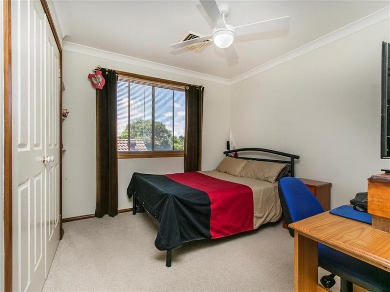 2 Eliza Place, Glenmore Park NSW 2745