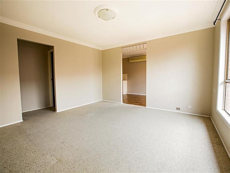 28 Friarbird Crescent, Glenmore Park NSW 2745