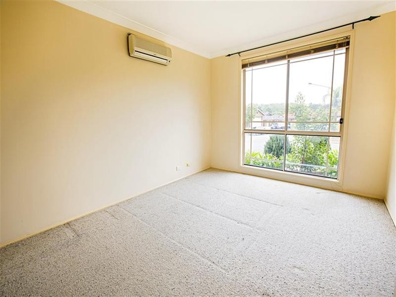 28 Friarbird Crescent, Glenmore Park NSW 2745