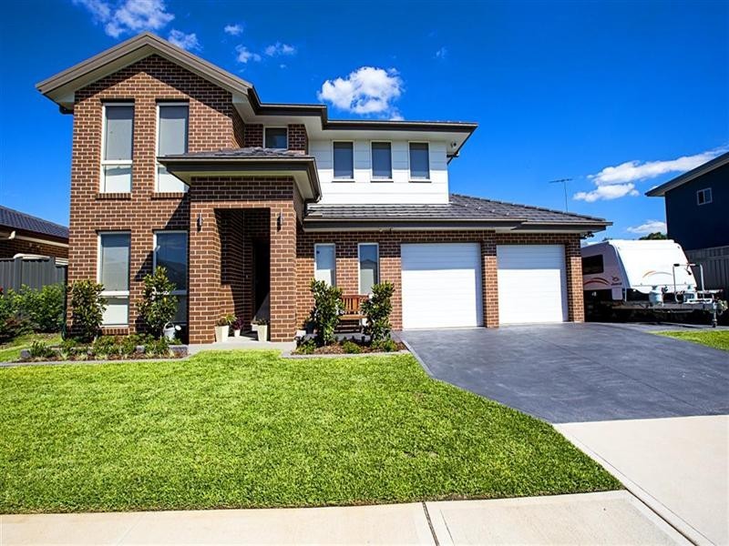 22 Foothills Terrace, Glenmore Park NSW 2745
