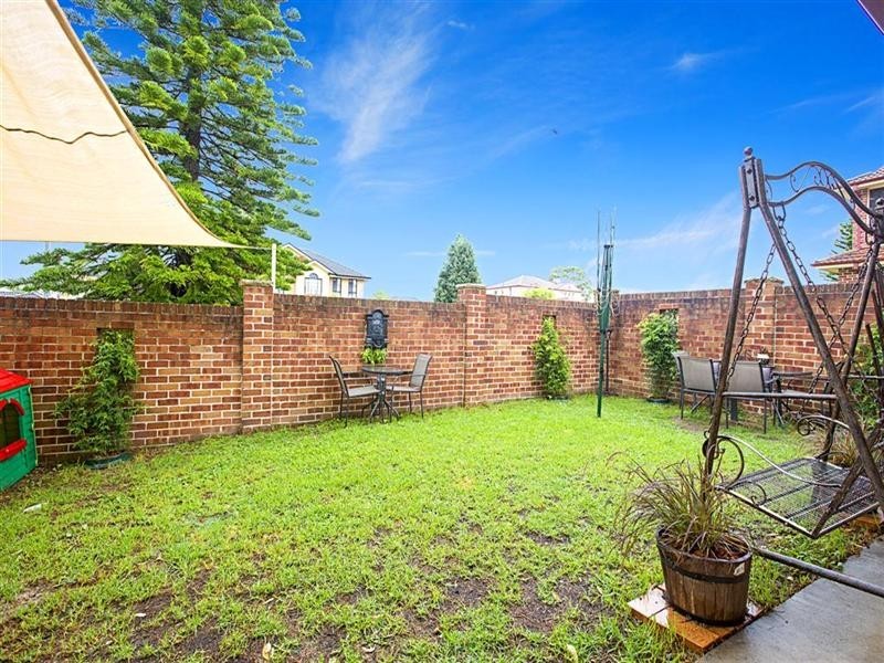 1/44-46 Luttrell Street, Glenmore Park NSW 2745