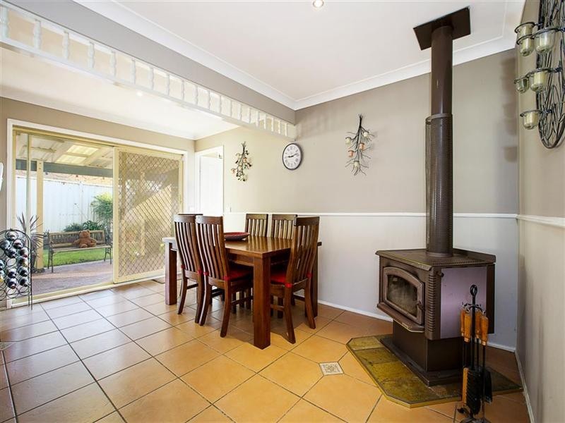 18 Woodi Close, Glenmore Park NSW 2745