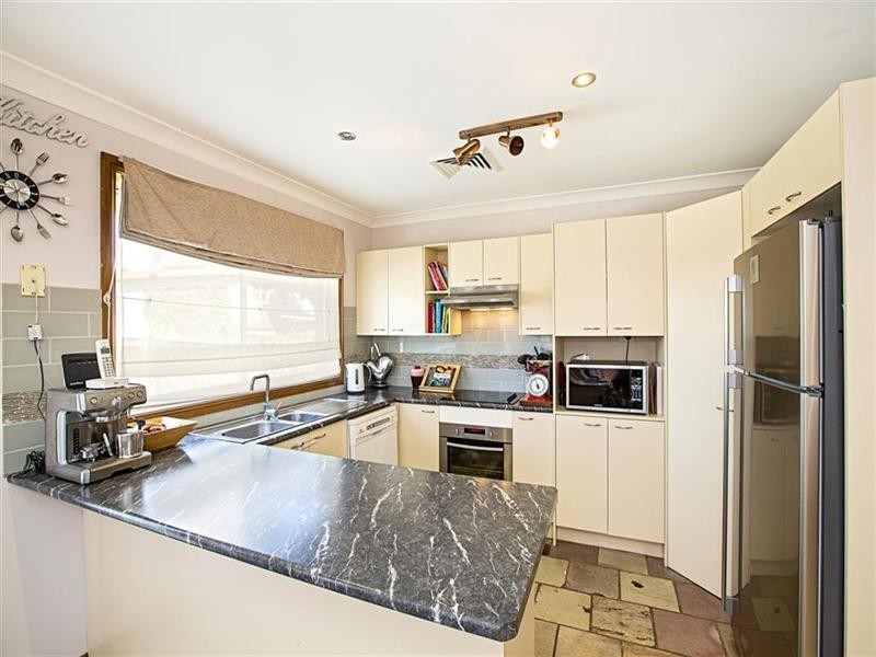 18 Bluebell Close, Glenmore Park NSW 2745