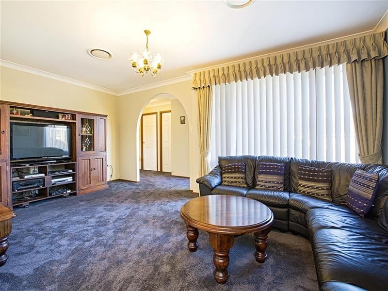 9 Bungalow Parade, Werrington Downs NSW 2747