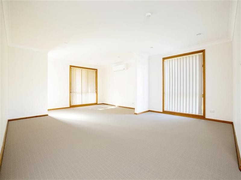 22 Womra Crescent, Glenmore Park NSW 2745