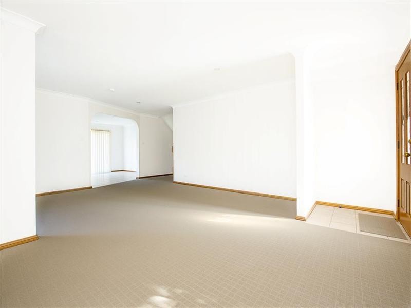 22 Womra Crescent, Glenmore Park NSW 2745