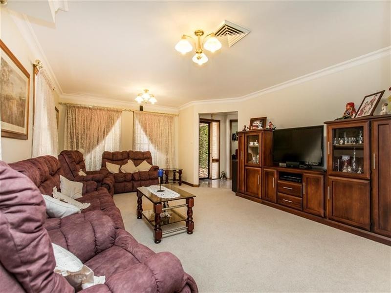 2 Eliza Place, Glenmore Park NSW 2745