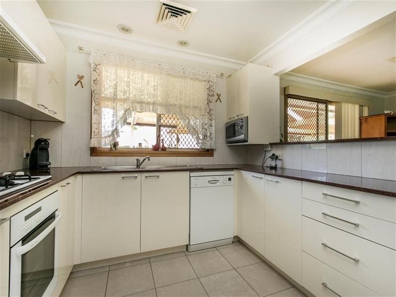 2 Eliza Place, Glenmore Park NSW 2745