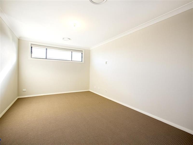 14 Blue View Terrace, Glenmore Park NSW 2745