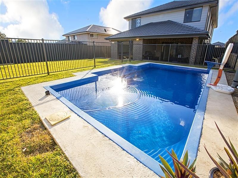 14 Blue View Terrace, Glenmore Park NSW 2745