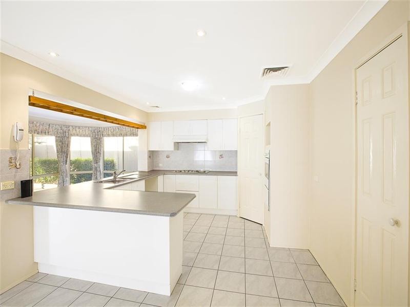 27 Sorenson Crescent, Glenmore Park NSW 2745