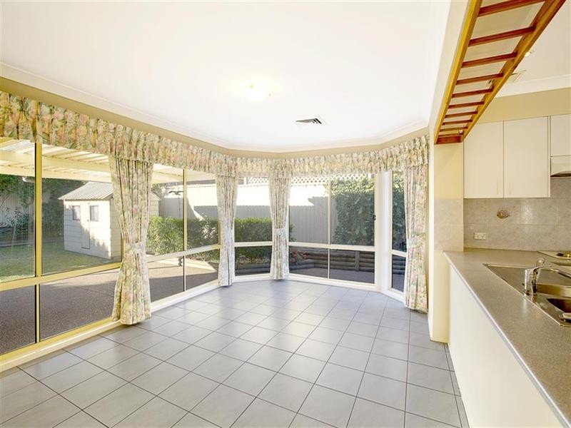 27 Sorenson Crescent, Glenmore Park NSW 2745